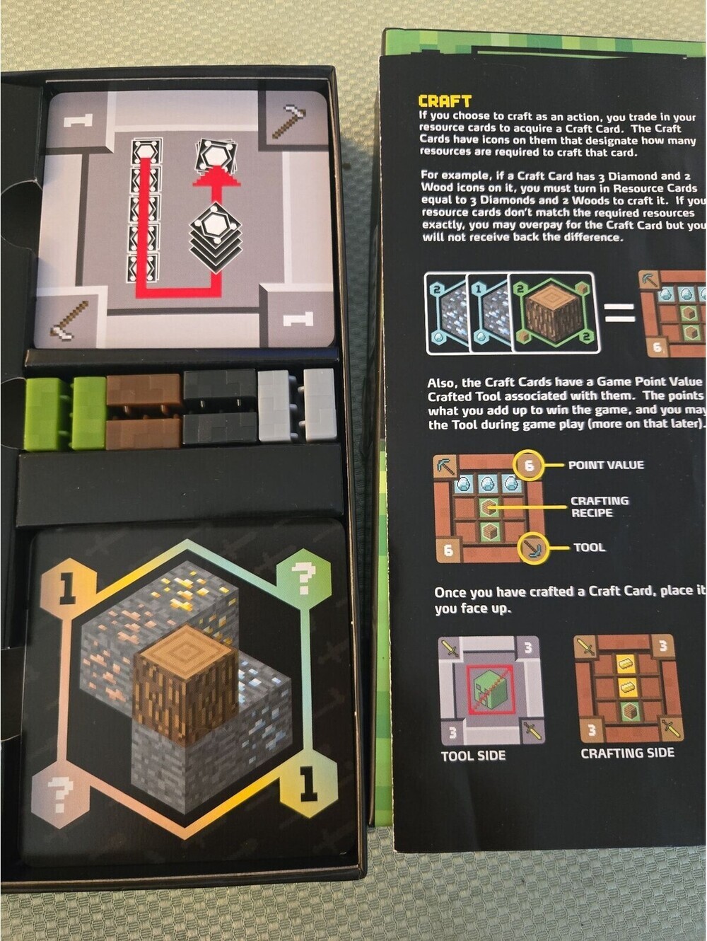 Minecraft Card Game? by Mattel Games 2015 Edition - Picture 3 of 4